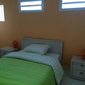  Appartement Lepticlos De Sainte-anne Guadeloupe